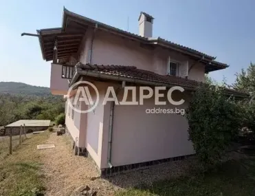 Къща, Радомир, Югозападна България - снимка 5 от 38