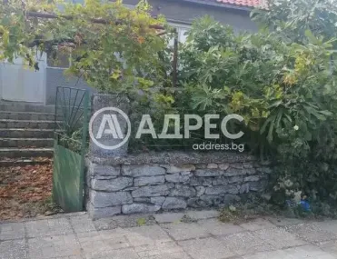 Къща, Каварна, Североизточна България