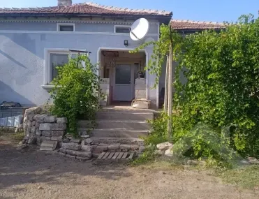 Къща, Генерал Тошево, Североизточна България - снимка 9 от 12
