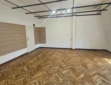 Офис, Ловеч, Северозападна България - снимка 3 от 4