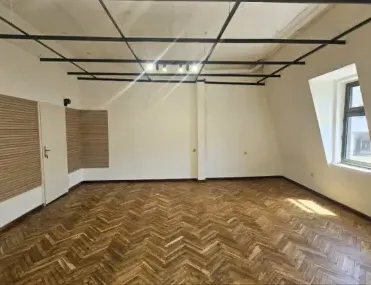 Офис, Ловеч, Северозападна България - снимка 2 от 4