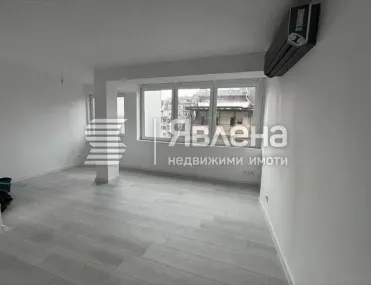 Многостаен, Тракия, Варна - снимка 2 от 11