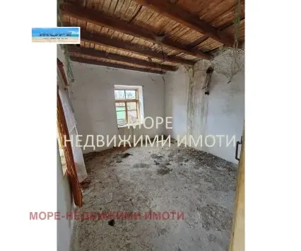 Къща, Търговище, Североизточна България - снимка 8 от 16
