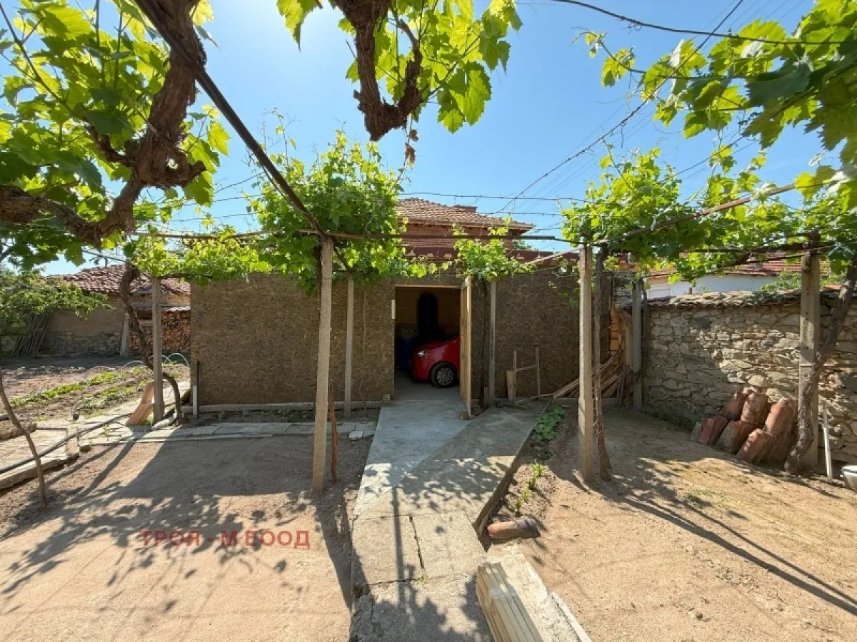 Къща, Септември, Южна България - снимка 5 от 18
