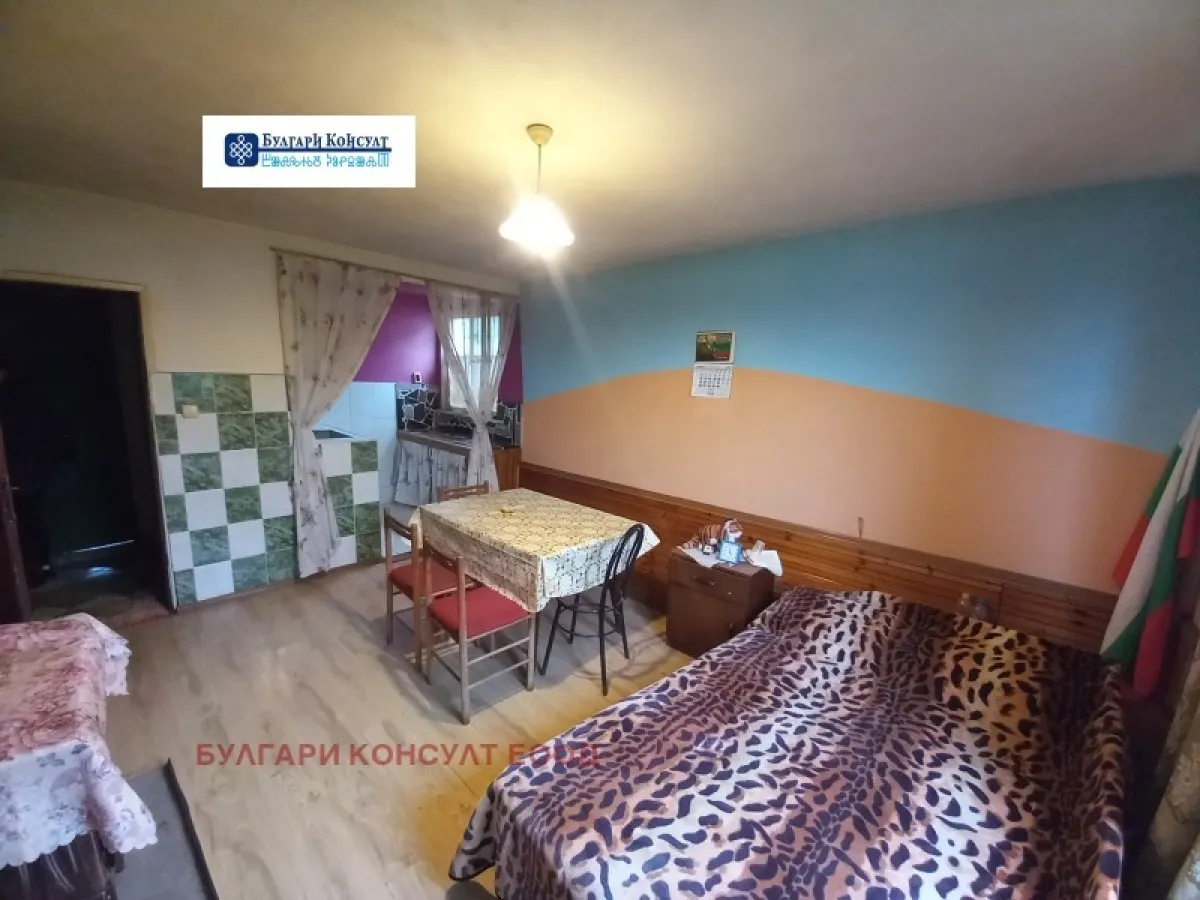 Къща, Бобов Дол, Югозападна България - снимка 7 от 18