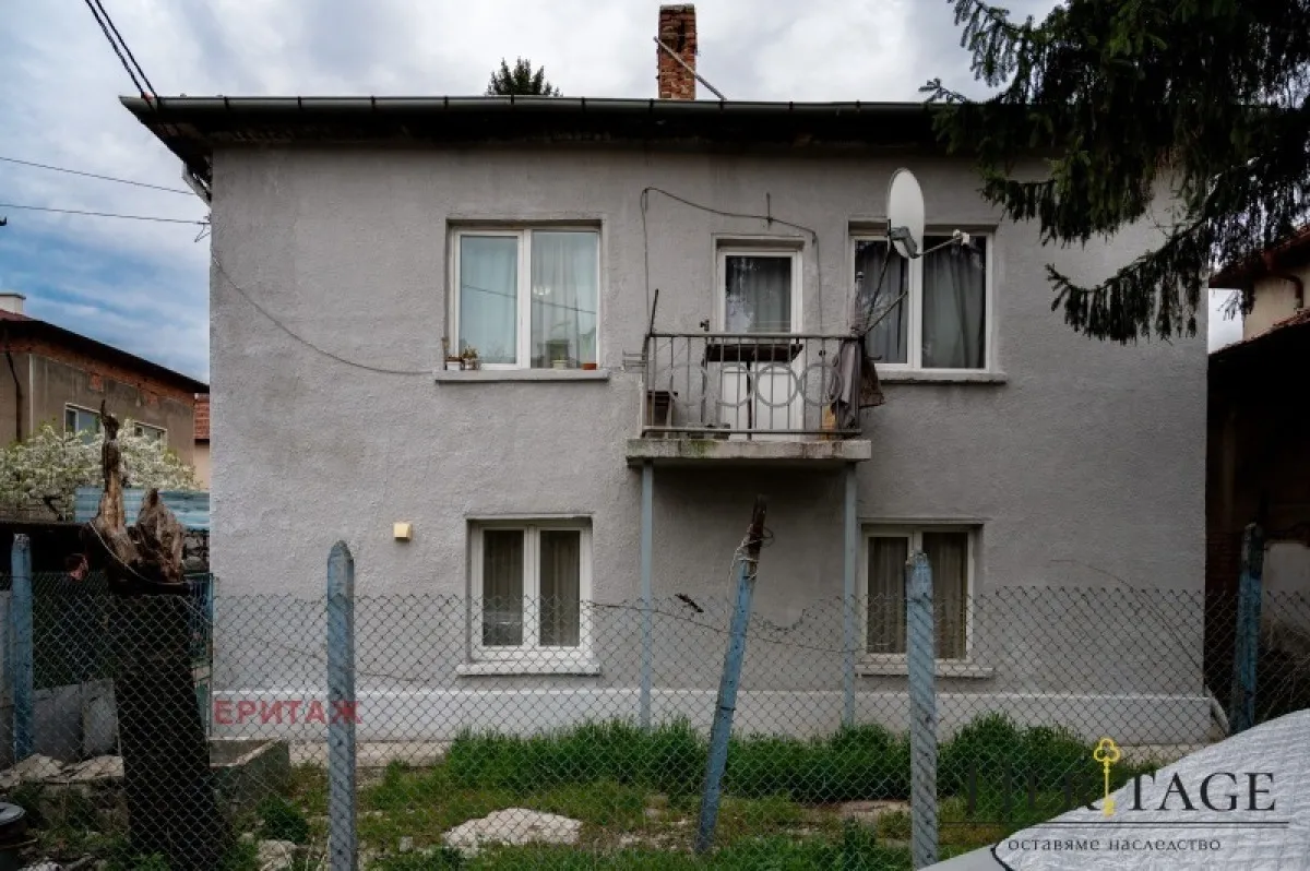 Къща, Левски, София