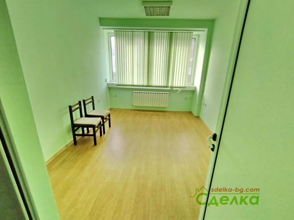 Офис, Габрово, Северна България - снимка 8 от 21