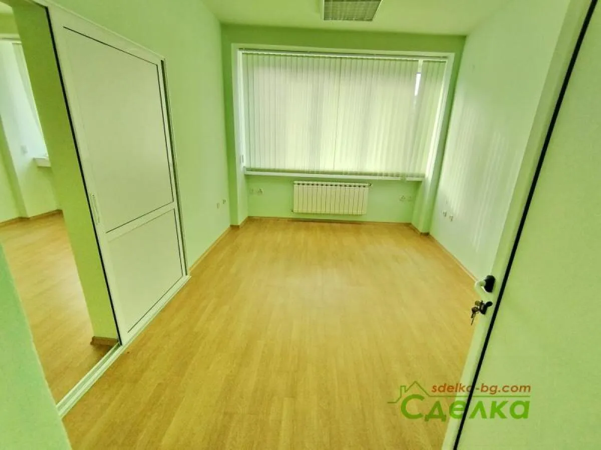 Офис, Габрово, Северна България - снимка 12 от 21