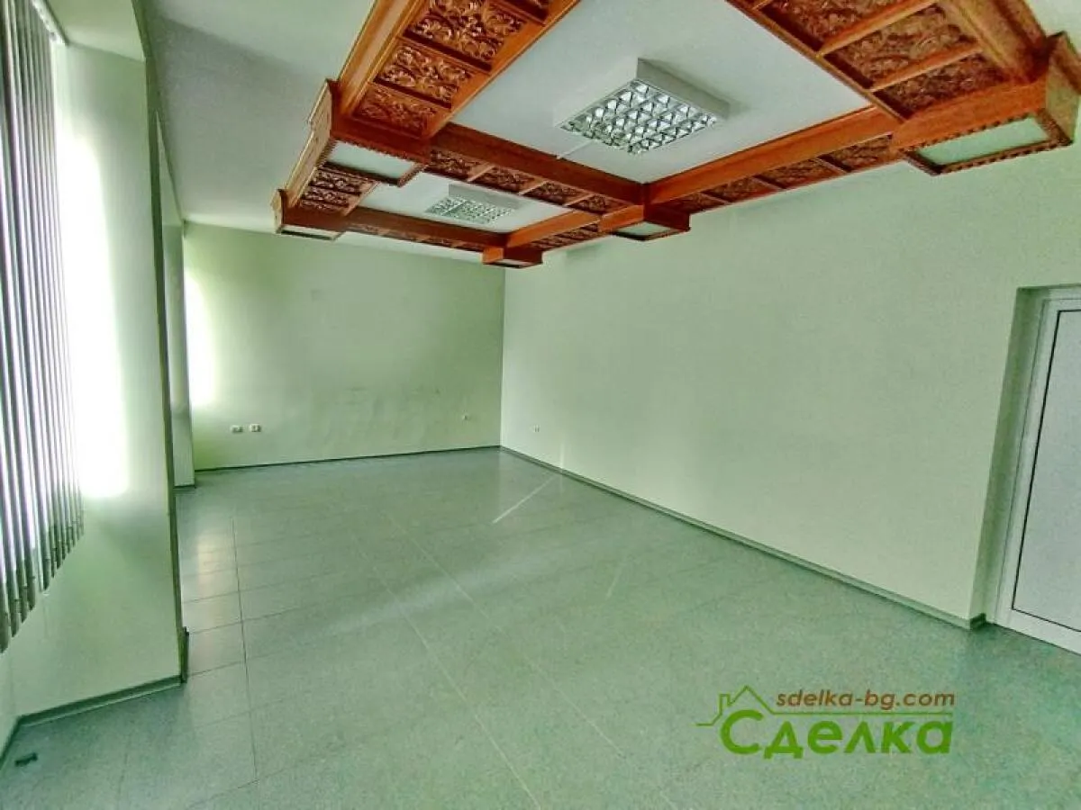 Офис, Габрово, Северна България - снимка 2 от 21