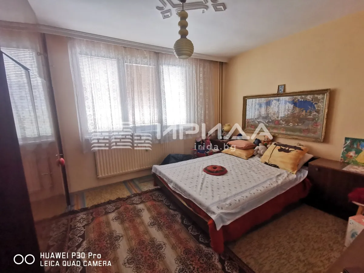 3-стаен, Света троица, София