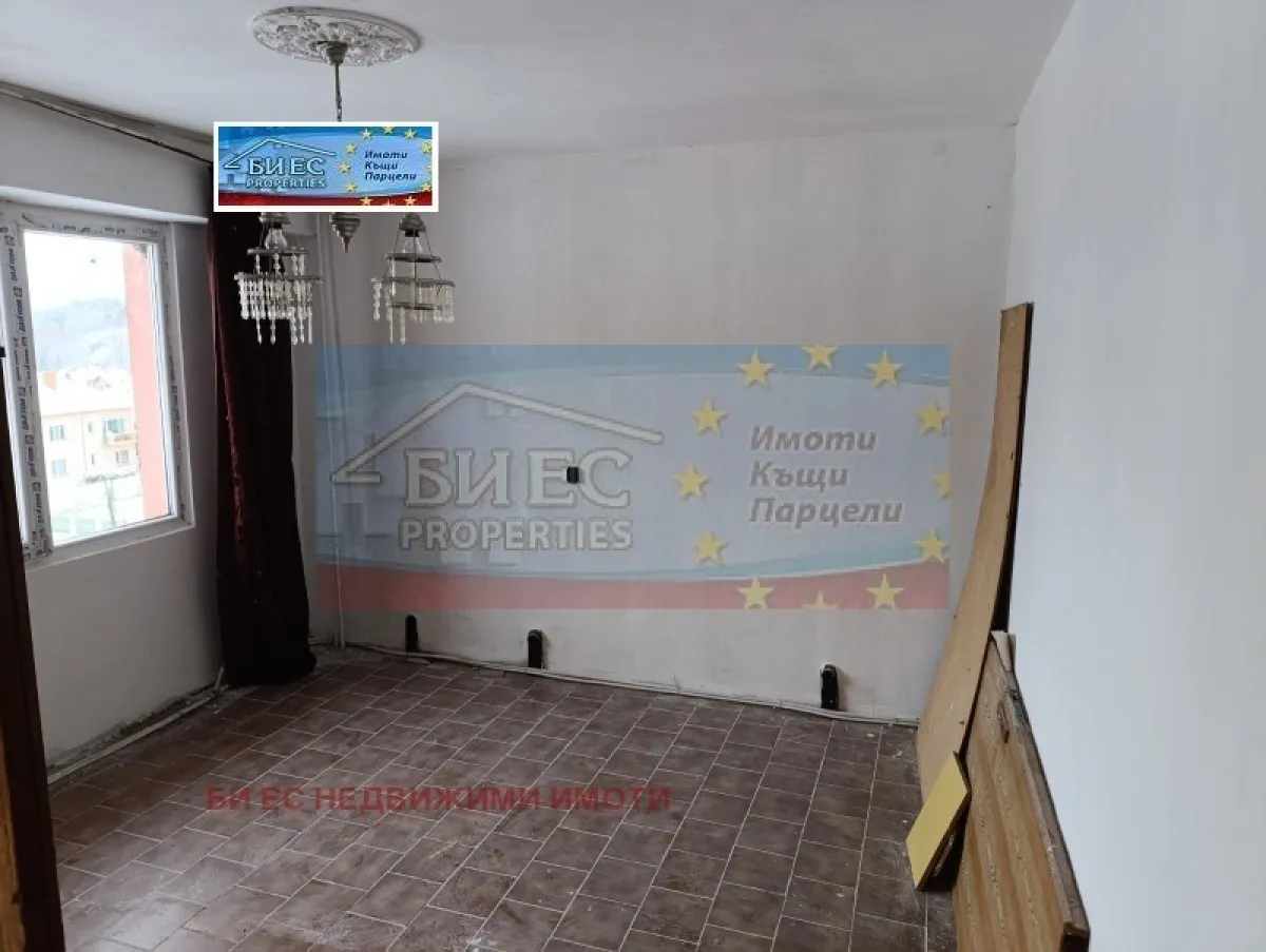 Апартамент, Етрополе, Югозападна България - снимка 2 от 10