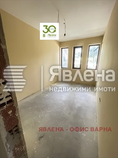 2-стаен, Добрич, Североизточна България - снимка 2 от 6