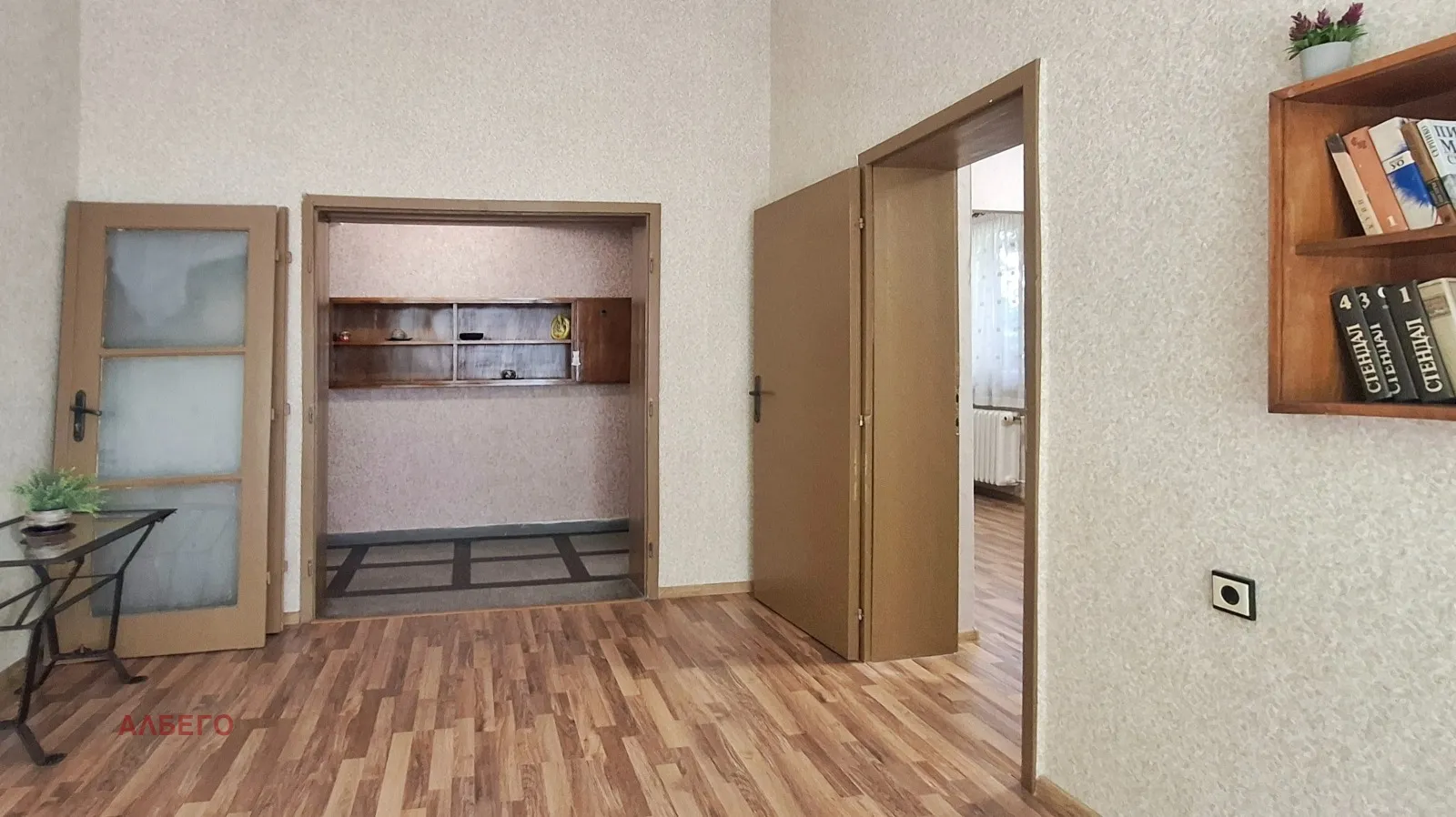 2-стаен, Център Юг, София - снимка 11 от 13