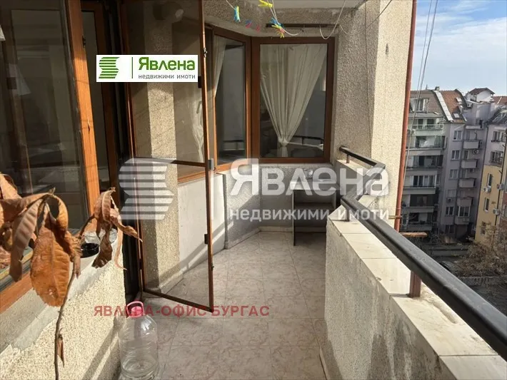 3-стаен, Възраждане, Бургас - снимка 2 от 18