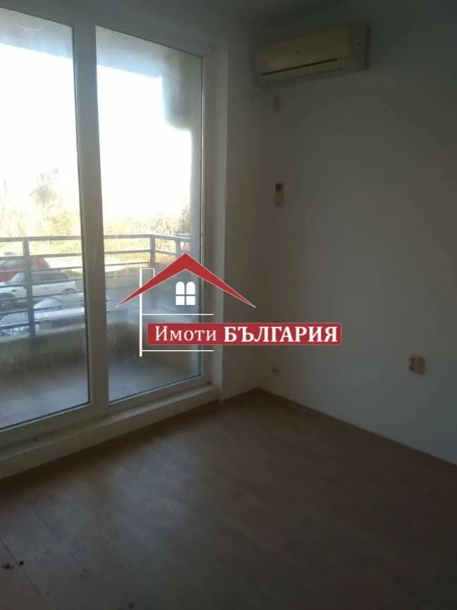 3-стаен, Добрич, Североизточна България