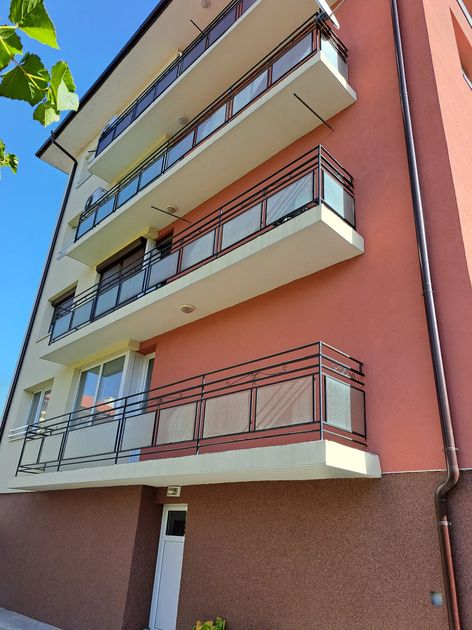 3-стаен, Ботевград, Югозападна България - снимка 4 от 14