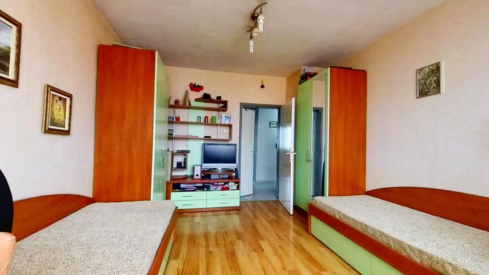 3-стаен, Връбница 2, София