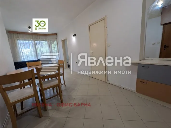 3-стаен, Тракия, Варна