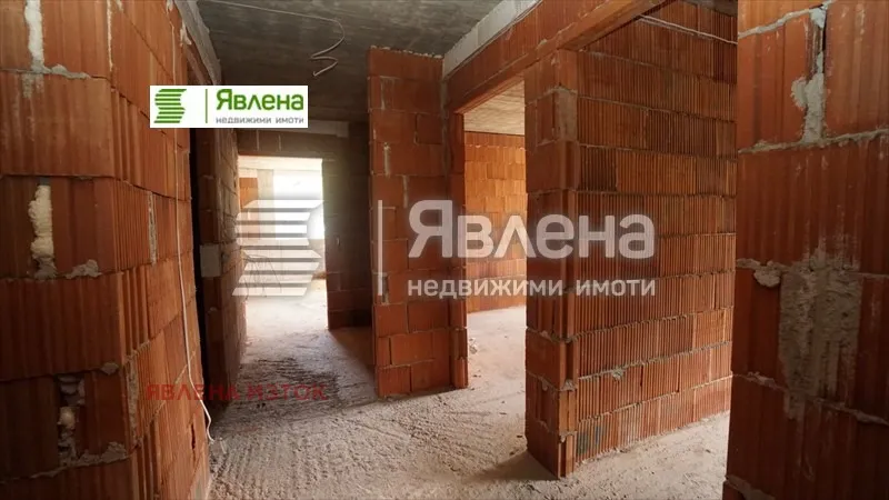 3-стаен, Сухата река, София