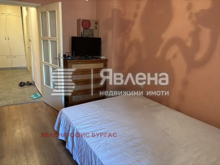 3-стаен, Възраждане, Бургас - снимка 2 от 14