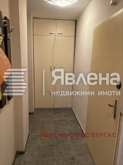 3-стаен, Възраждане, Бургас - снимка 13 от 14