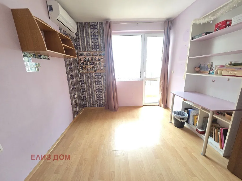 3-стаен, Тракия, Варна
