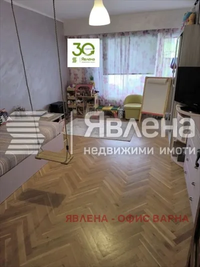 Многостаен, Владислав Варненчик, Варна - снимка 2 от 8
