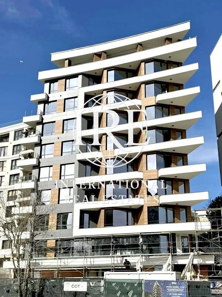 Многостаен, Бриз, Варна - снимка 2 от 16