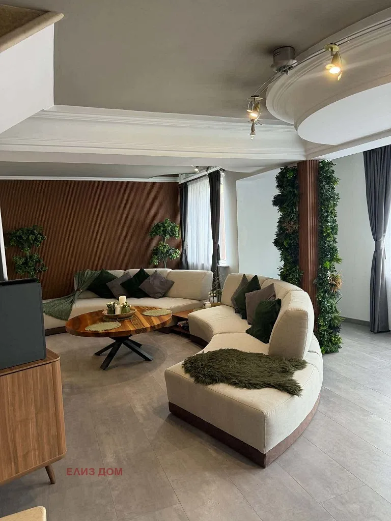 Многостаен, Тракия, Варна - снимка 6 от 16
