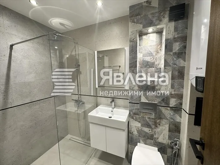 Многостаен, Младежки хълм, Пловдив - снимка 5 от 12