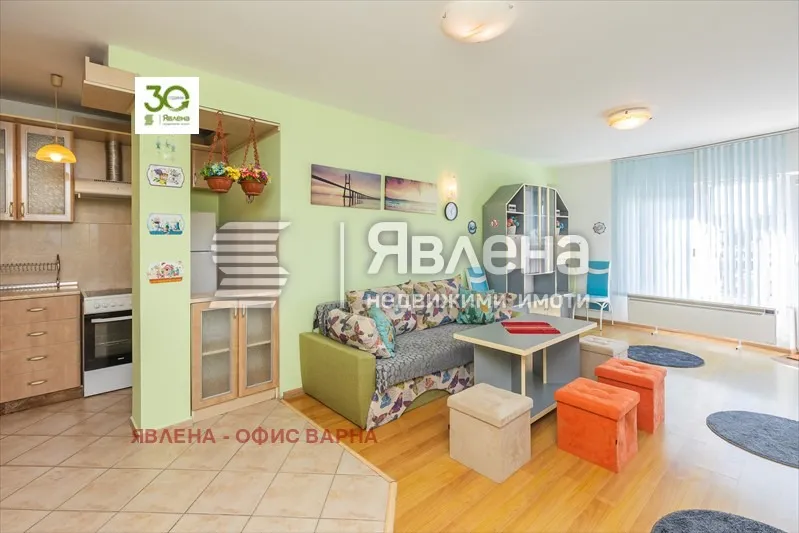 Многостаен, ВИНС, Варна - снимка 13 от 18