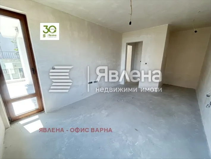 Многостаен, Покрайнини, Варна