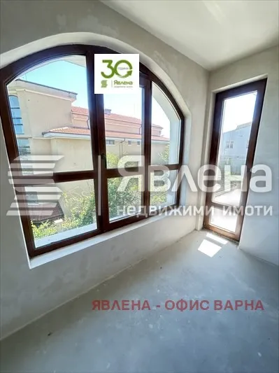 Многостаен, Покрайнини, Варна - снимка 13 от 14