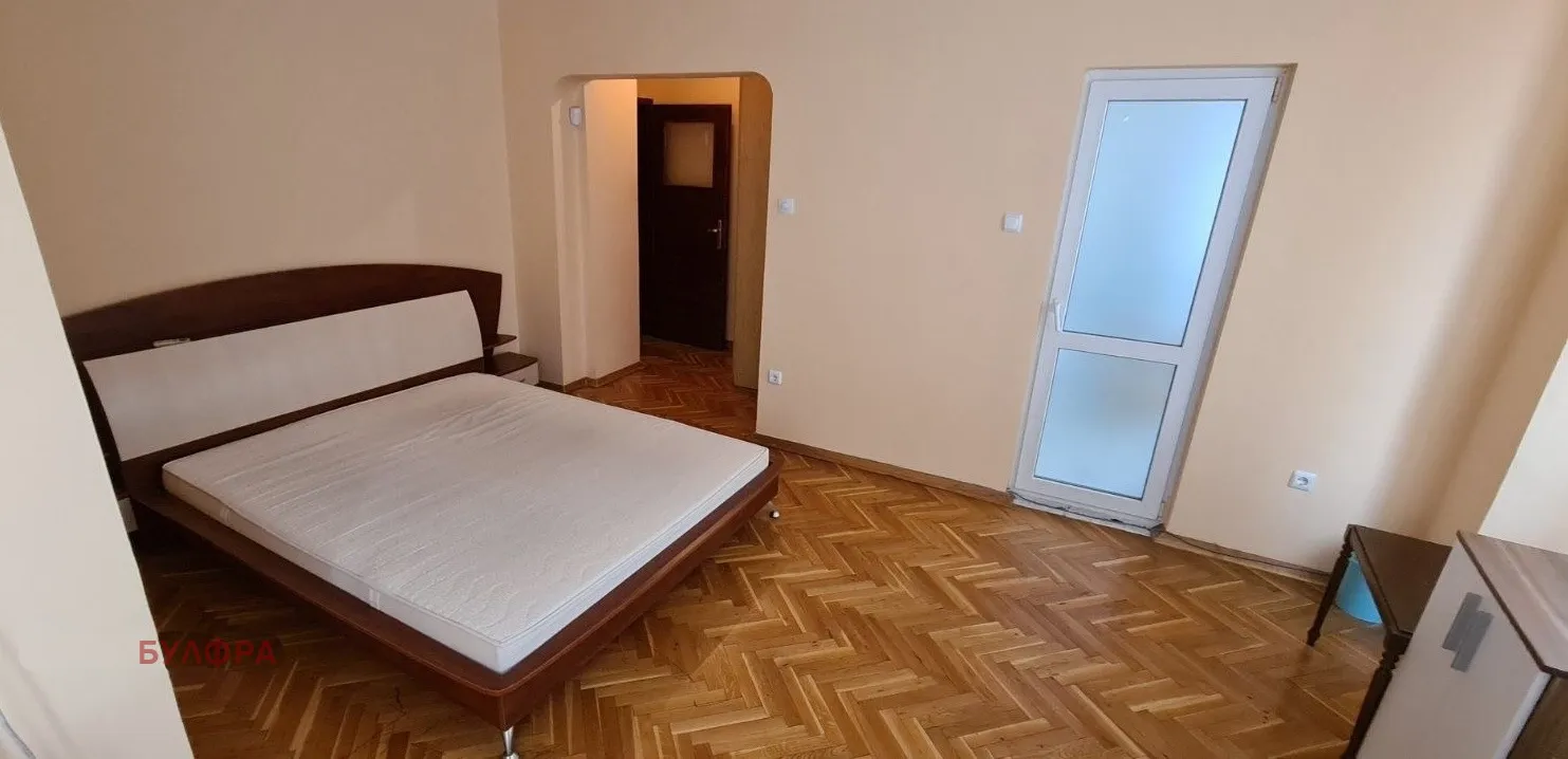 Апартамент, Витоша, София - снимка 3 от 13