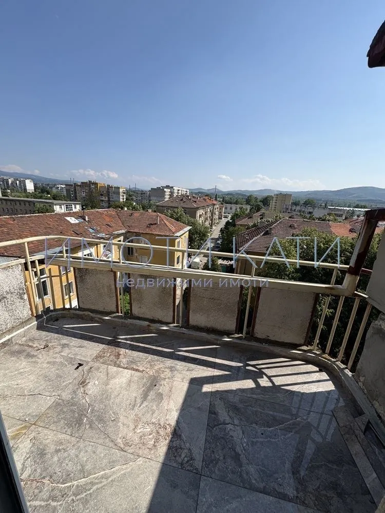 Етаж от къща, Перник, Югозападна България - снимка 10 от 17