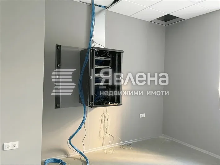 Офис, Център, Пловдив - снимка 11 от 13