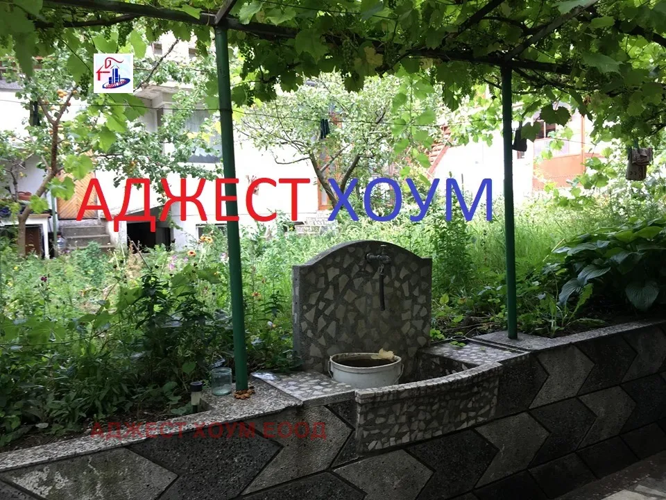 Етаж от къща, Шумен, Североизточна България - снимка 5 от 13