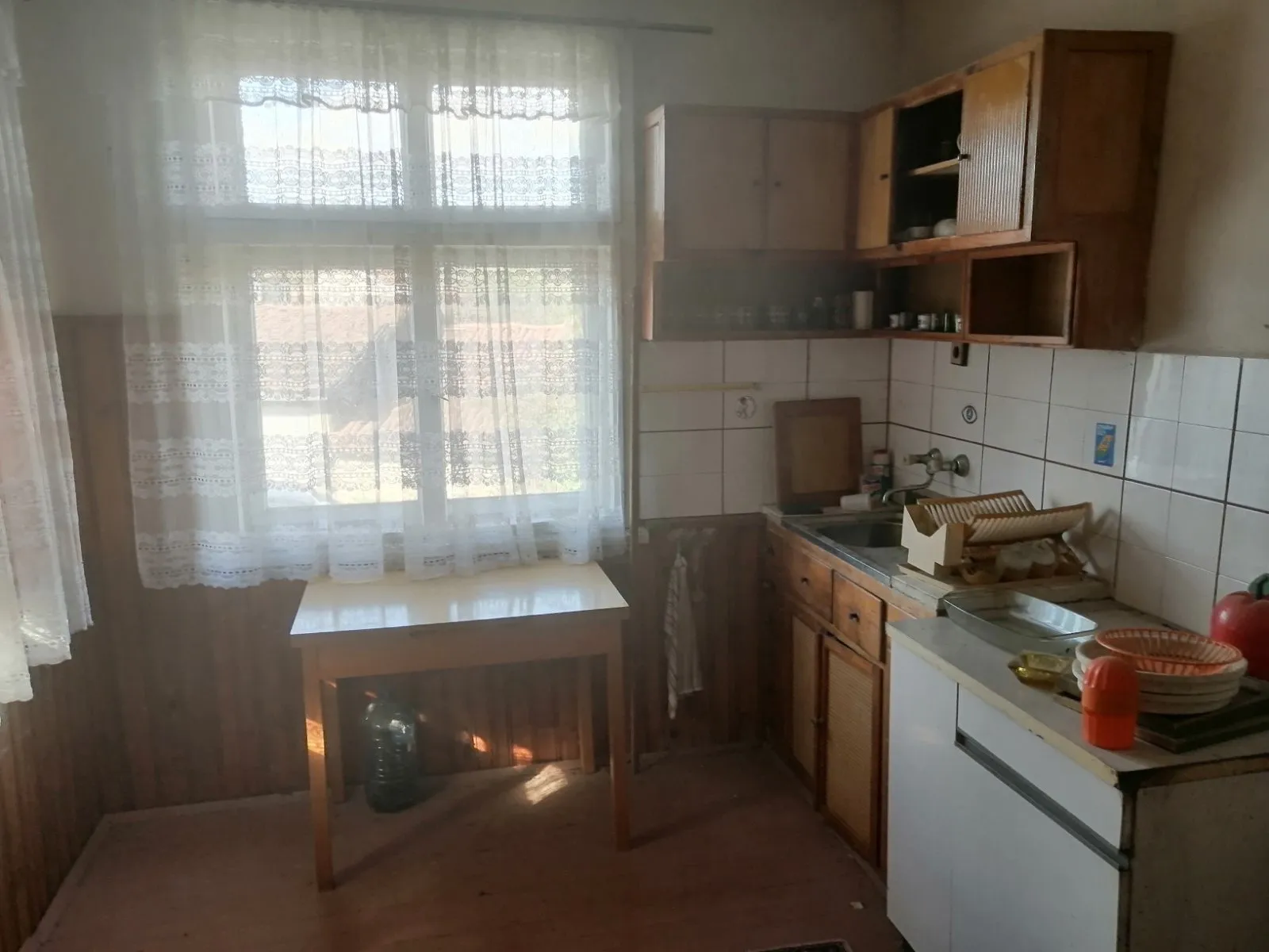 Етаж от къща, Кюстендил, Югозападна България - снимка 8 от 9