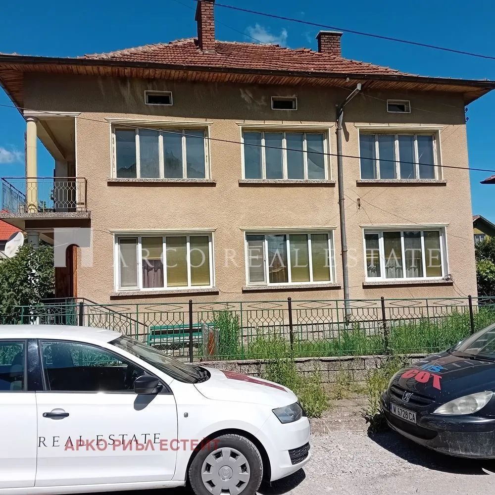 Етаж от къща, Монтана, Северозападна България - снимка 2 от 14