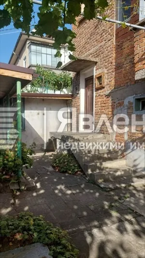 Етаж от къща, Покрайнини, Пловдив - снимка 11 от 13