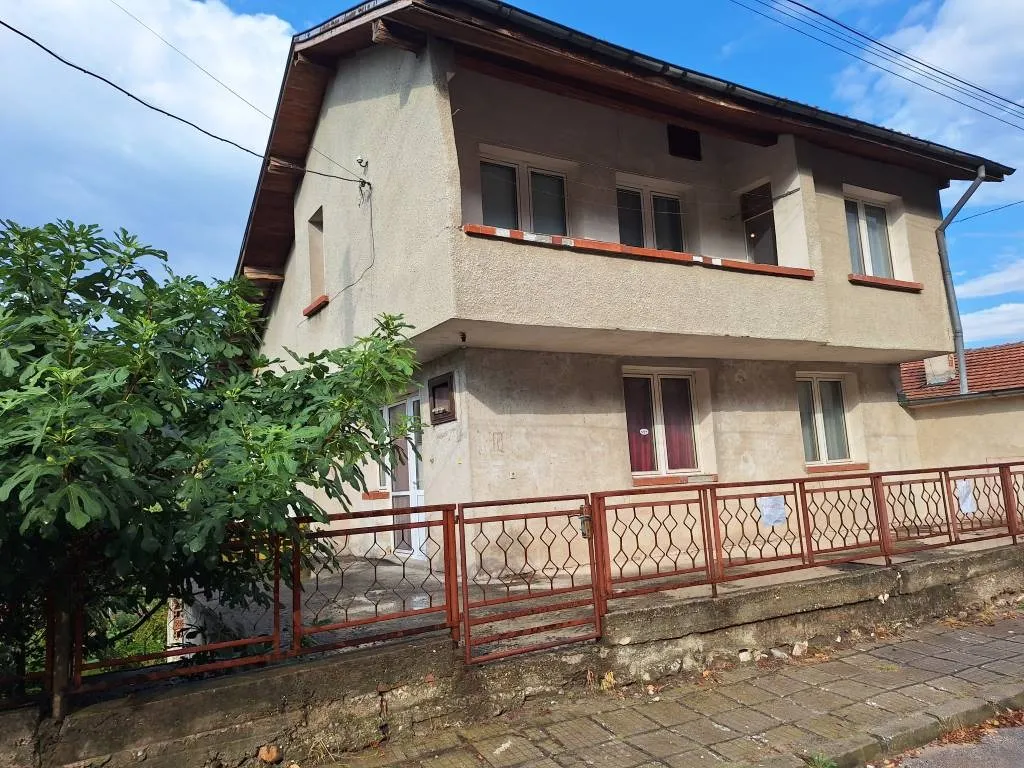 Къща, Пазарджик, Южна България - снимка 10 от 18