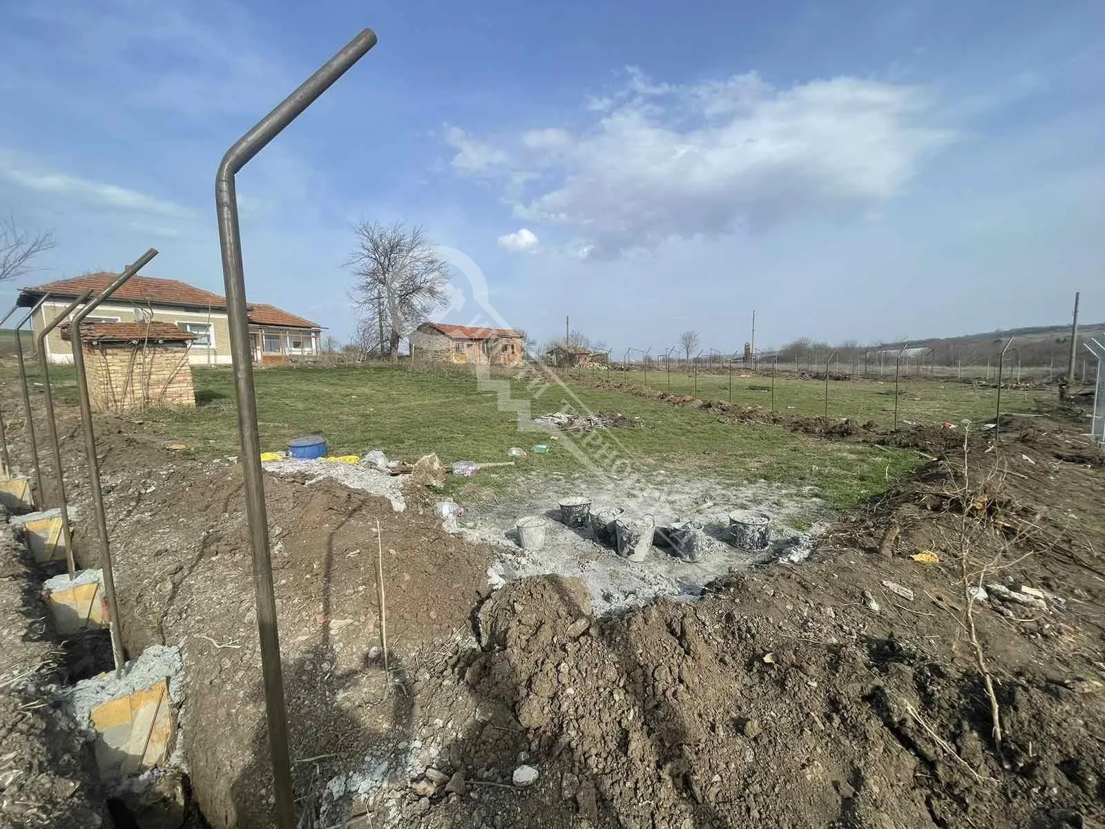 Къща, Полски Тръмбеш, Северна България - снимка 2 от 12
