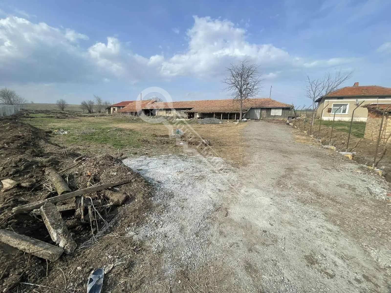 Къща, Полски Тръмбеш, Северна България - снимка 3 от 12