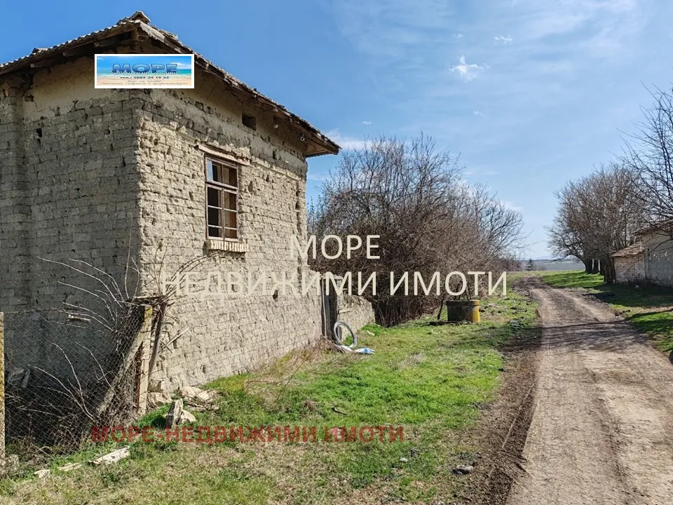 Къща, Търговище, Североизточна България - снимка 4 от 16