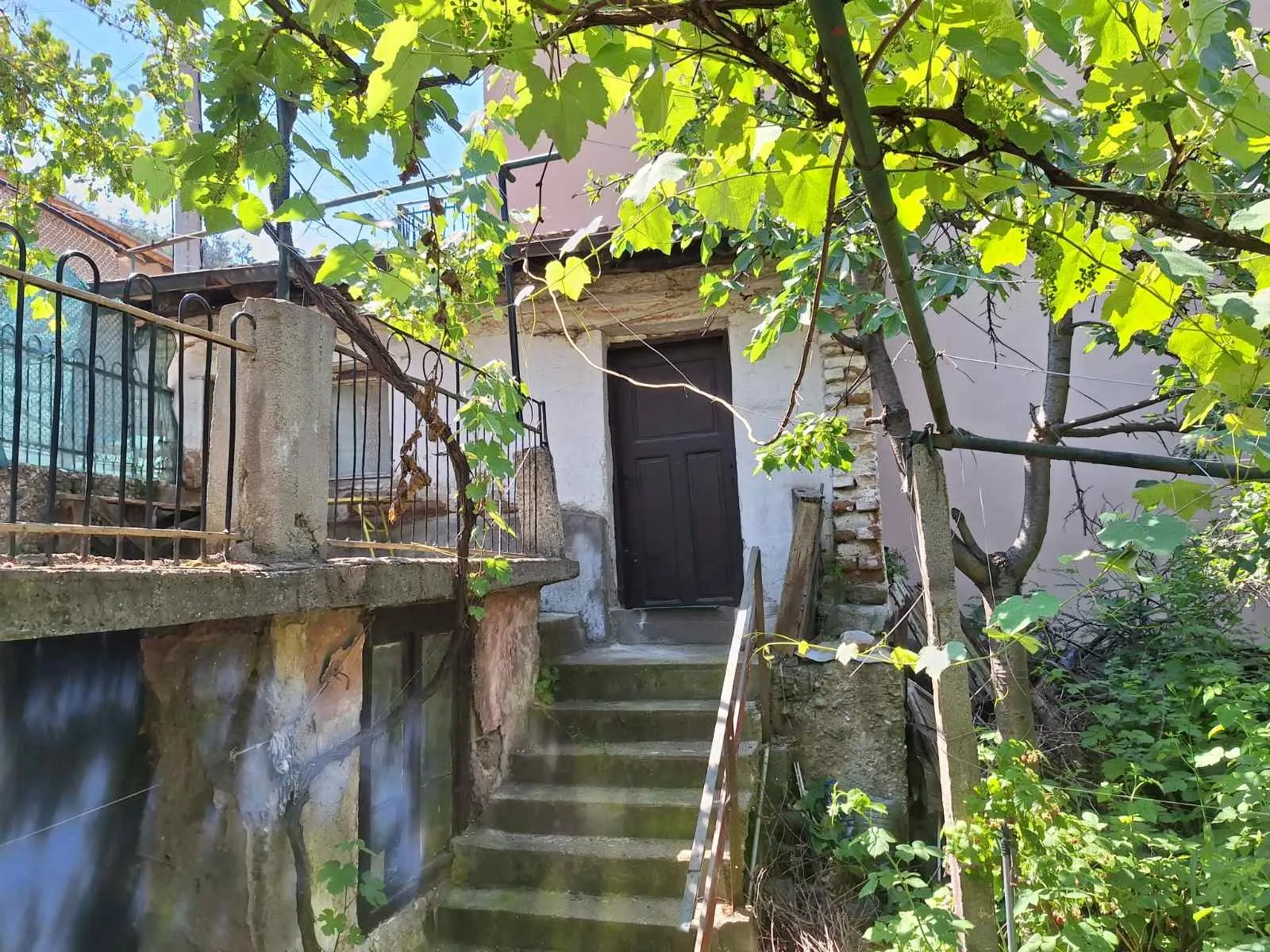 Къща, Кюстендил, Югозападна България