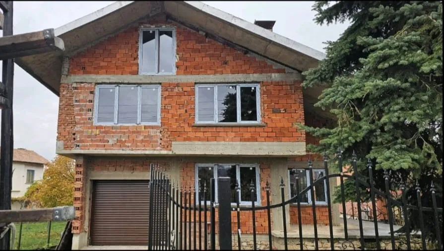 Къща, Сливница, Югозападна България - снимка 10 от 18