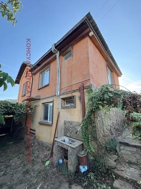 Къща, Ловеч, Северозападна България - снимка 8 от 18
