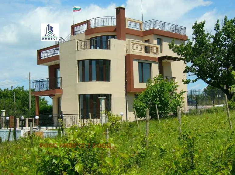 Къща, Галата, Варна - снимка 7 от 18