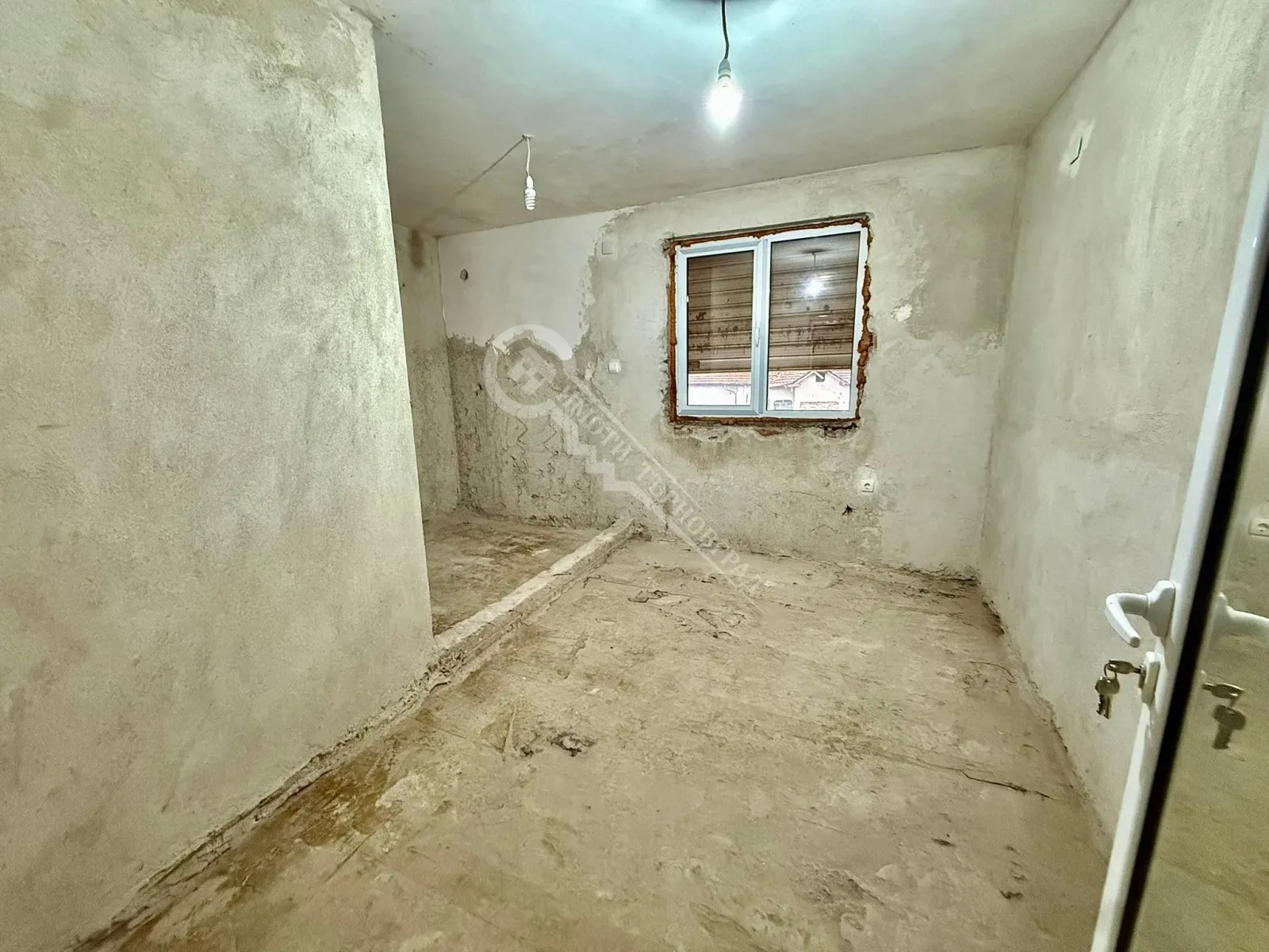 Къща, Плевен, Северозападна България - снимка 13 от 18