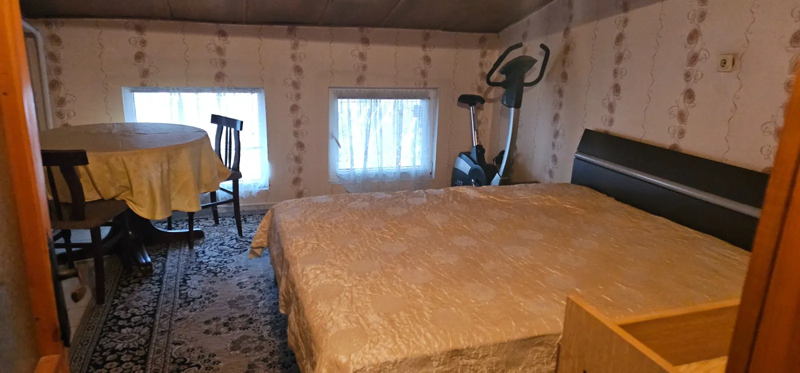 Къща, Перник, Югозападна България - снимка 14 от 18